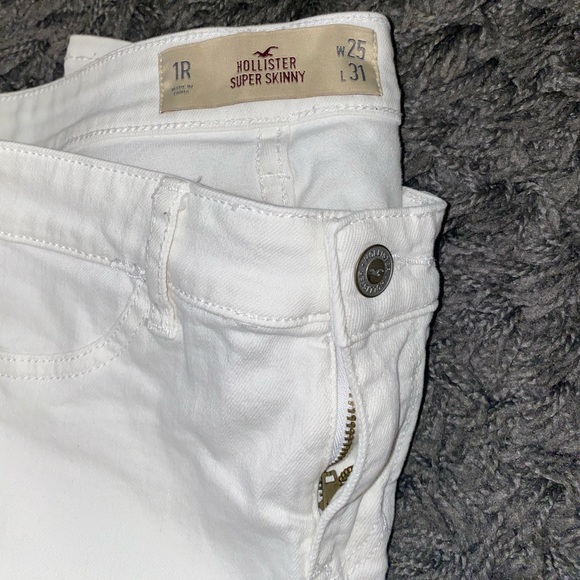 Hollister Denim - women’s jeans